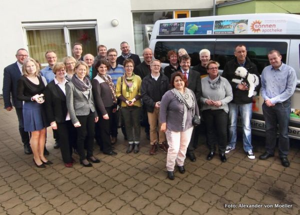 web_gruppenbild_bus