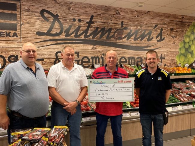 Leergutspende für den Förderverein Hallen-Freibad Lienen